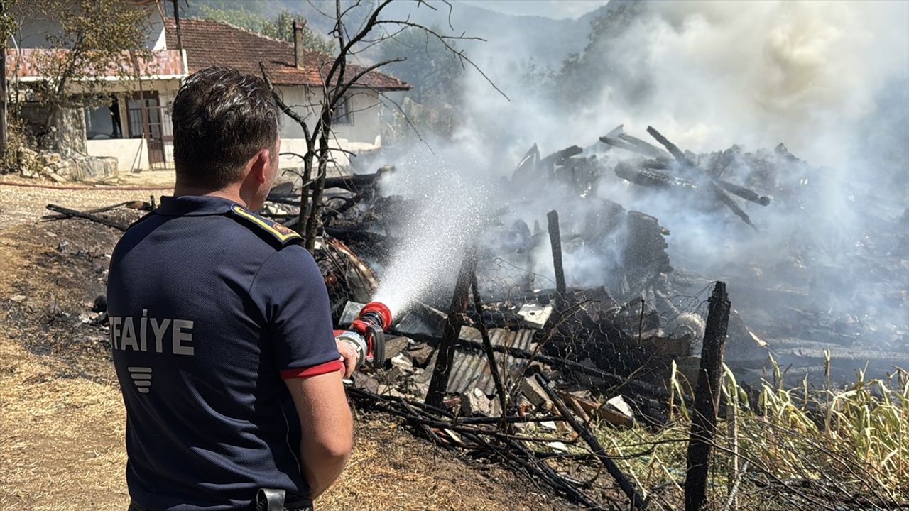 Karabük Safranbolu'da Ev Yangını Ormana Sıçradı