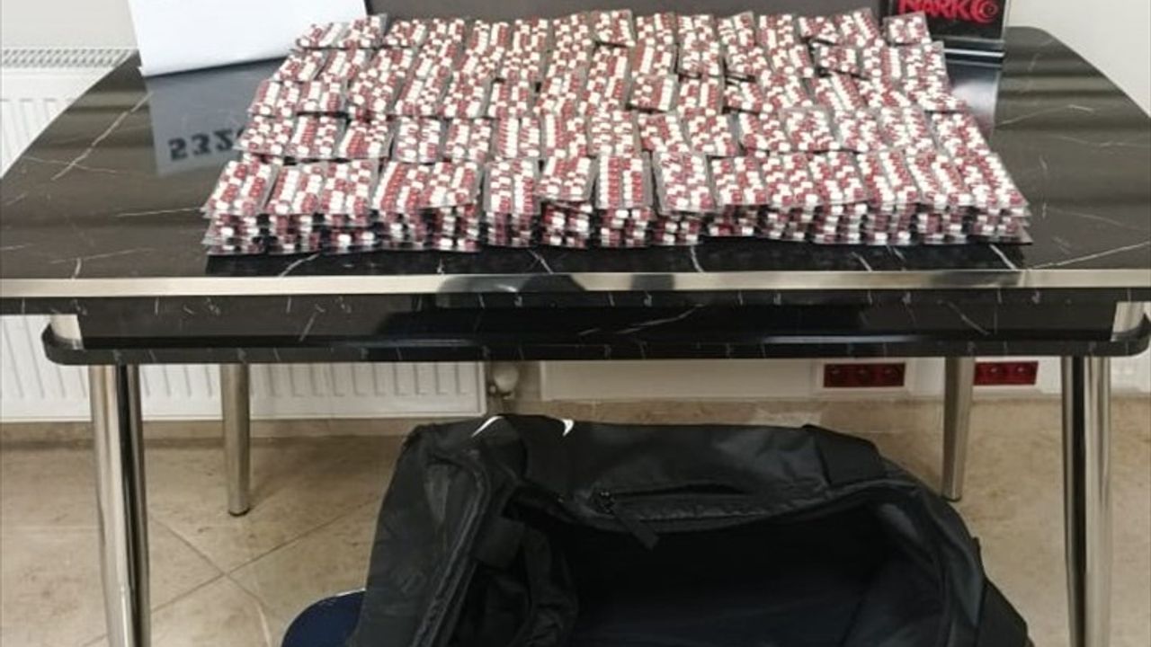 Kastamonu'da 5 bin 326 sentetik ecza hapı ele geçirildi: 1 kişi tutuklandı