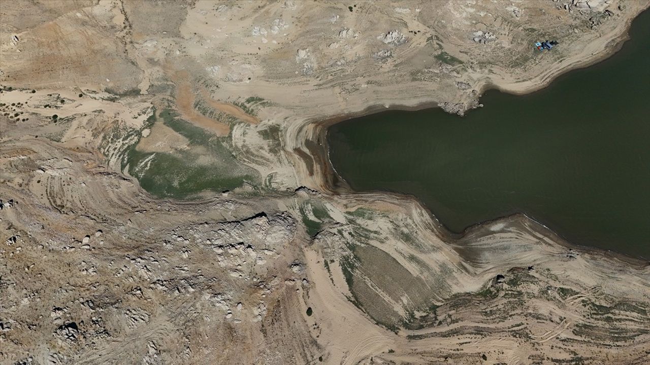 Kayalıköy Barajı'nda Su Seviyesi Kritik: Doluluk Yüzde 6