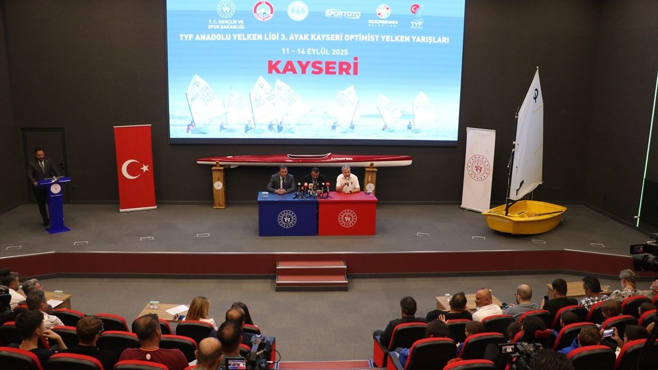 Kayseri'de TYF Anadolu Yelken Ligi 3. Ayak Optimist Yarışları Tanıtıldı