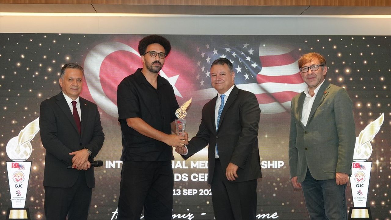 KGK Uluslararası Medya Dostluk Ödülleri New York'ta: Şerife Çetin ve Mustafa Bassim ödüllendirildi