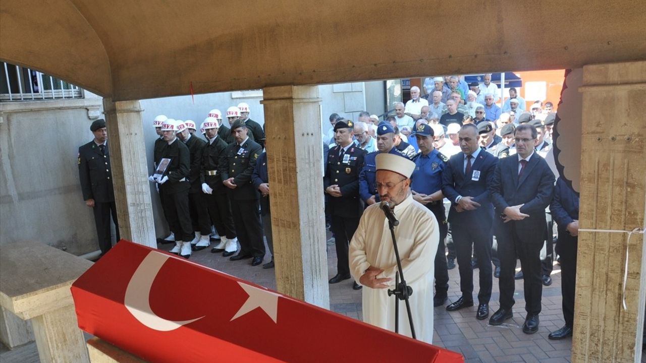 Kıbrıs Gazisi Aziz Kara Manisa'da Uğurlandı