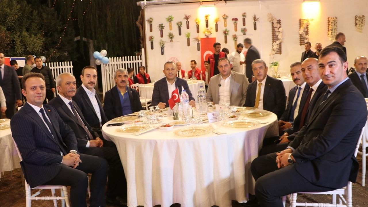 Kilis'te 529 Yıllık Geleneğin Devamı: 32 Çocuğun Sünnet Şöleni