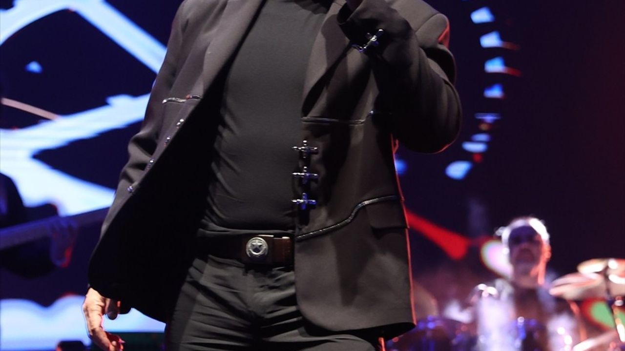 Kıraç Edirne'de Sahne Aldı: Yaşayan Miras ve Gastronomi Festivali'nde Konser