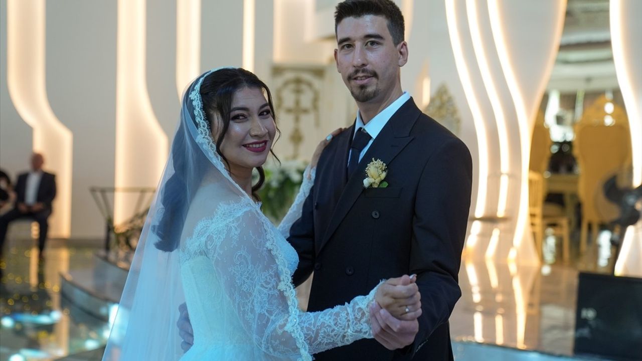 Kırşehirli Dernekler Federasyonu'ndan 2025 Aile Yılı'na Özel Genç Çiftlere Destek