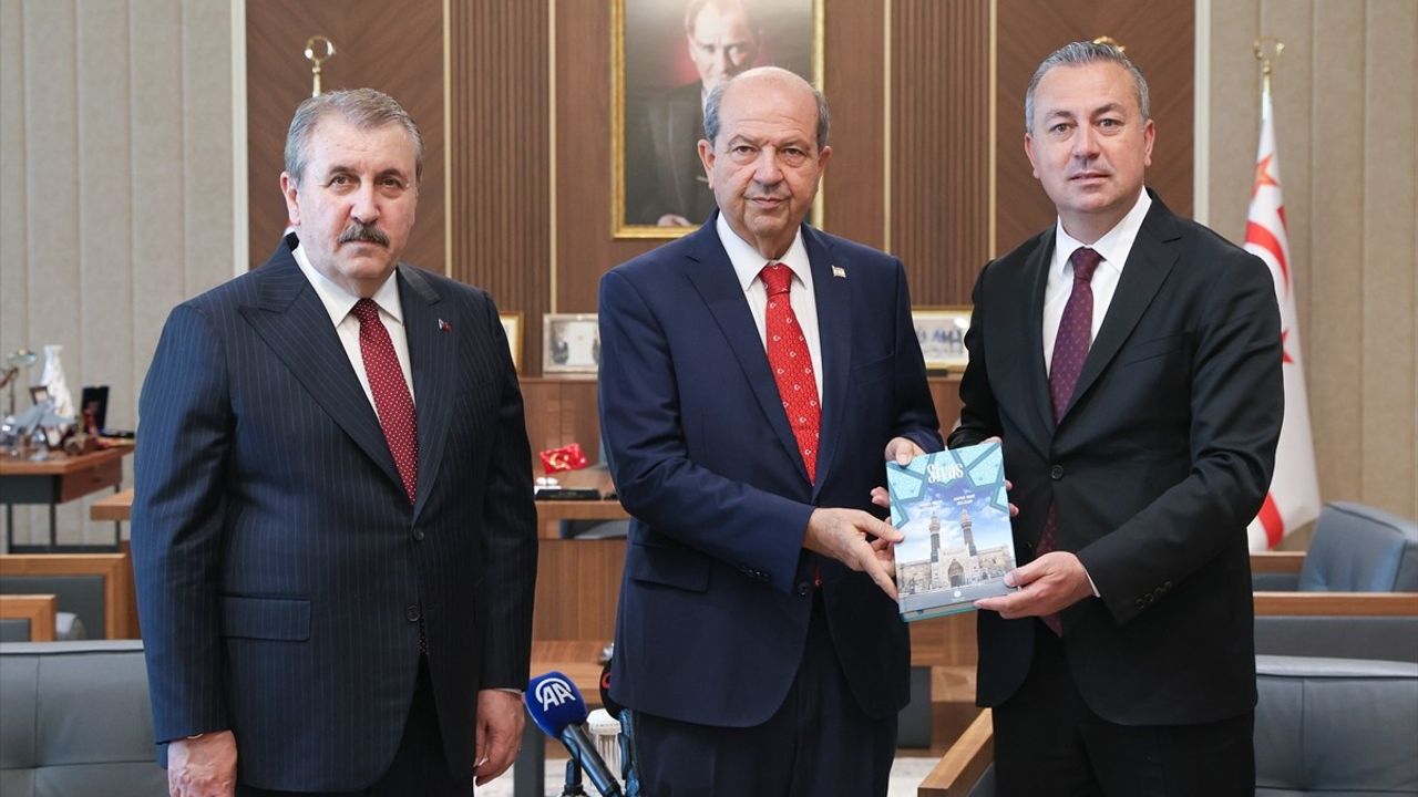 KKTC Cumhurbaşkanı Ersin Tatar, BBP Genel Başkanı Mustafa Destici’yi Kabul Etti