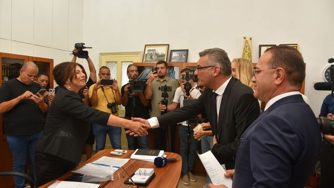 KKTC Cumhurbaşkanlığı Seçimi: YSK'ye 8 Aday Başvurdu