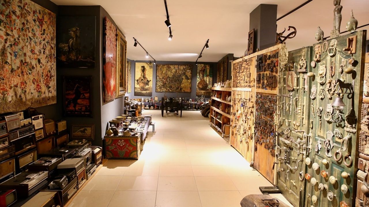 Kocaeli'de Antika Müzesi: Mehmet Emin Ada 4 Bin Parçayı Sergiliyor