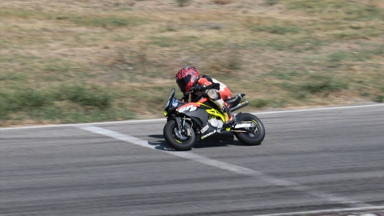 Kocaeli'de Türkiye Süpermoto Şampiyonası 4. Ayak Sona Erdi