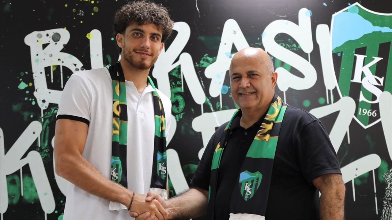 Kocaelispor, Botond Balogh'u Parma'dan Kiraladı