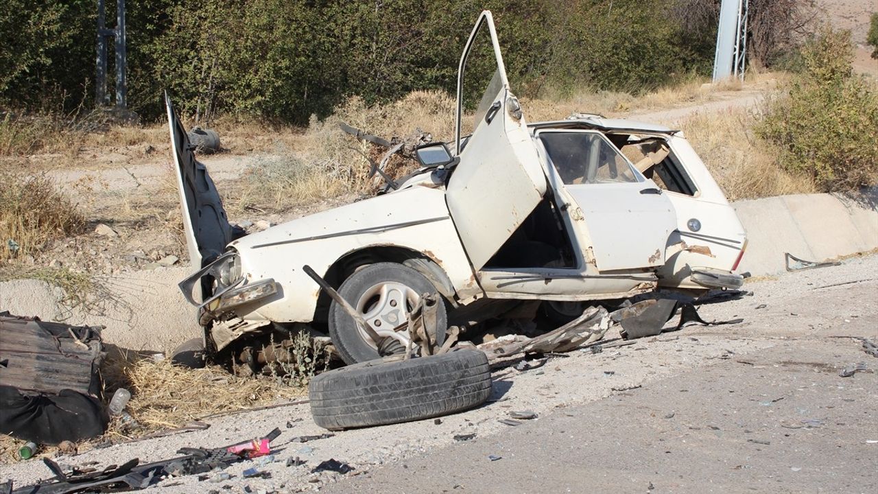 Konya'da Trafik Faciası: 3 Yaşındaki İkizler Hayatını Kaybetti, Alkollü Sürücü Tutuklandı