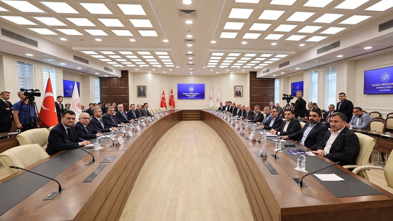 KPDK, Vedat Işıkhan Başkanlığında Toplandı: Sendikalaşma ve Toplu Sözleşme Vurgusu