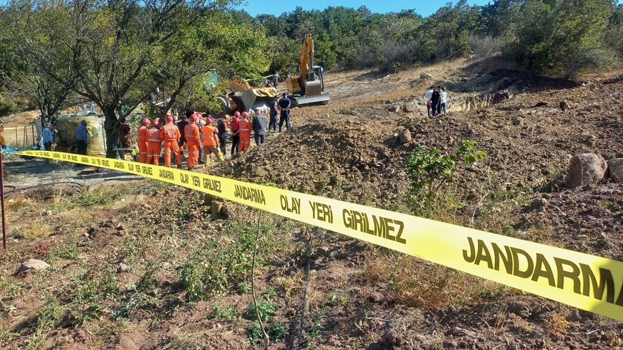 Manisa Akhisar'da göçük: Sulama havuzu kazısında 2 kişi öldü