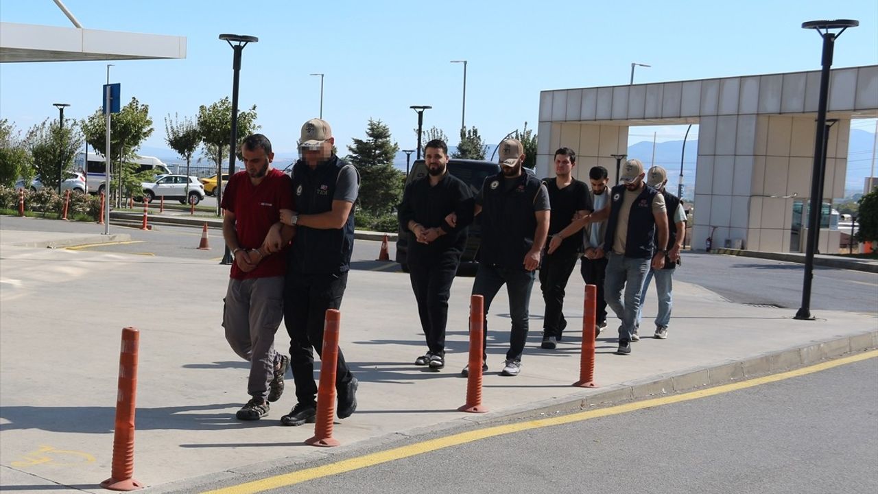 Manisa merkezli DEAŞ operasyonunda 4 şüpheli tutuklandı