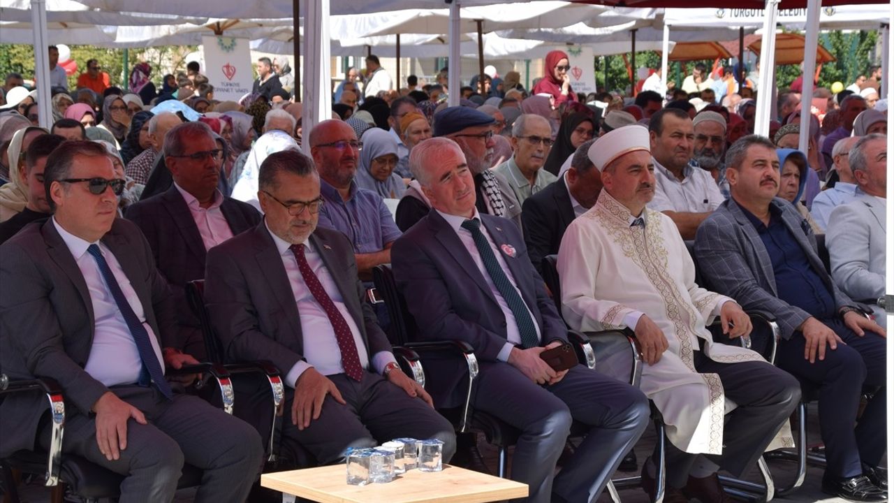 Manisa Turgutlu'da 60 Hafız İçin İcazet Töreni