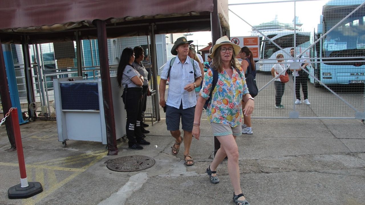 Marella Discovery 2 Alanya'ya 1697 Turist Getirdi