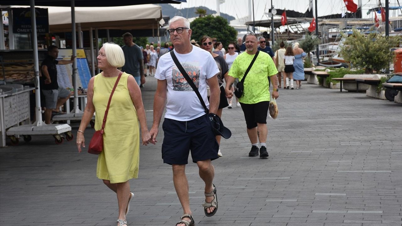 Marella Discovery 2 Marmaris'e 1695 Turist Getirdi