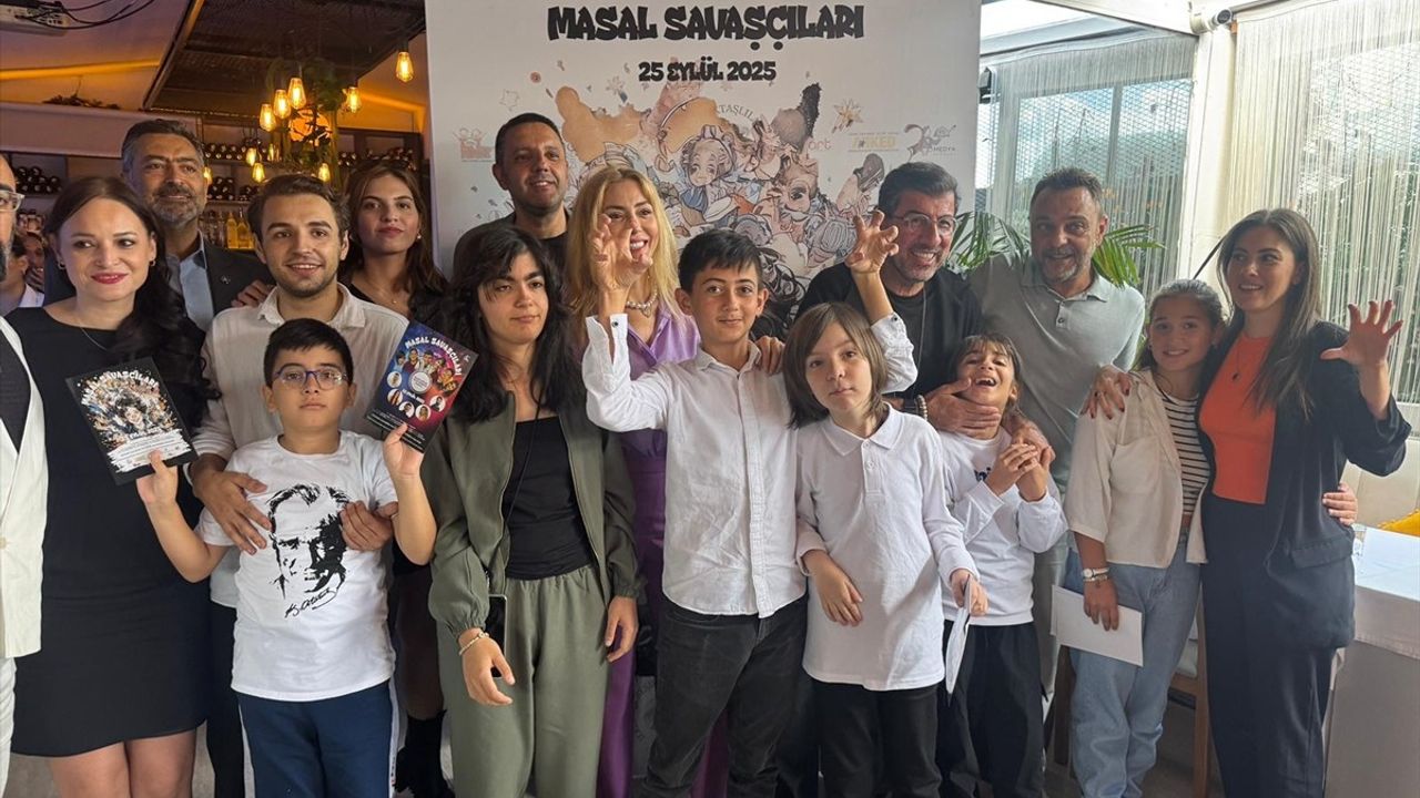 Masal Savaşçıları: Ünlüler Özel Gereksinimli Çocuklarla Haliç'te