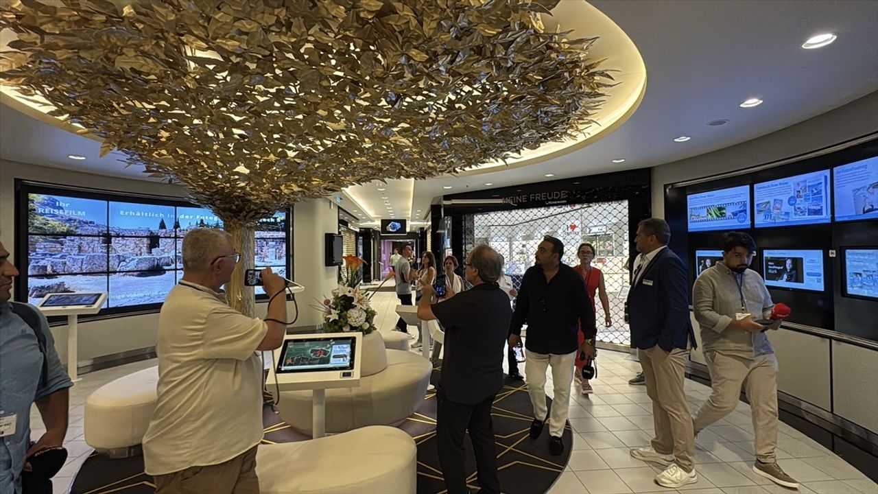 Mein Schiff 5 Bodrum'a 2 bin 545 Turistle Geldi