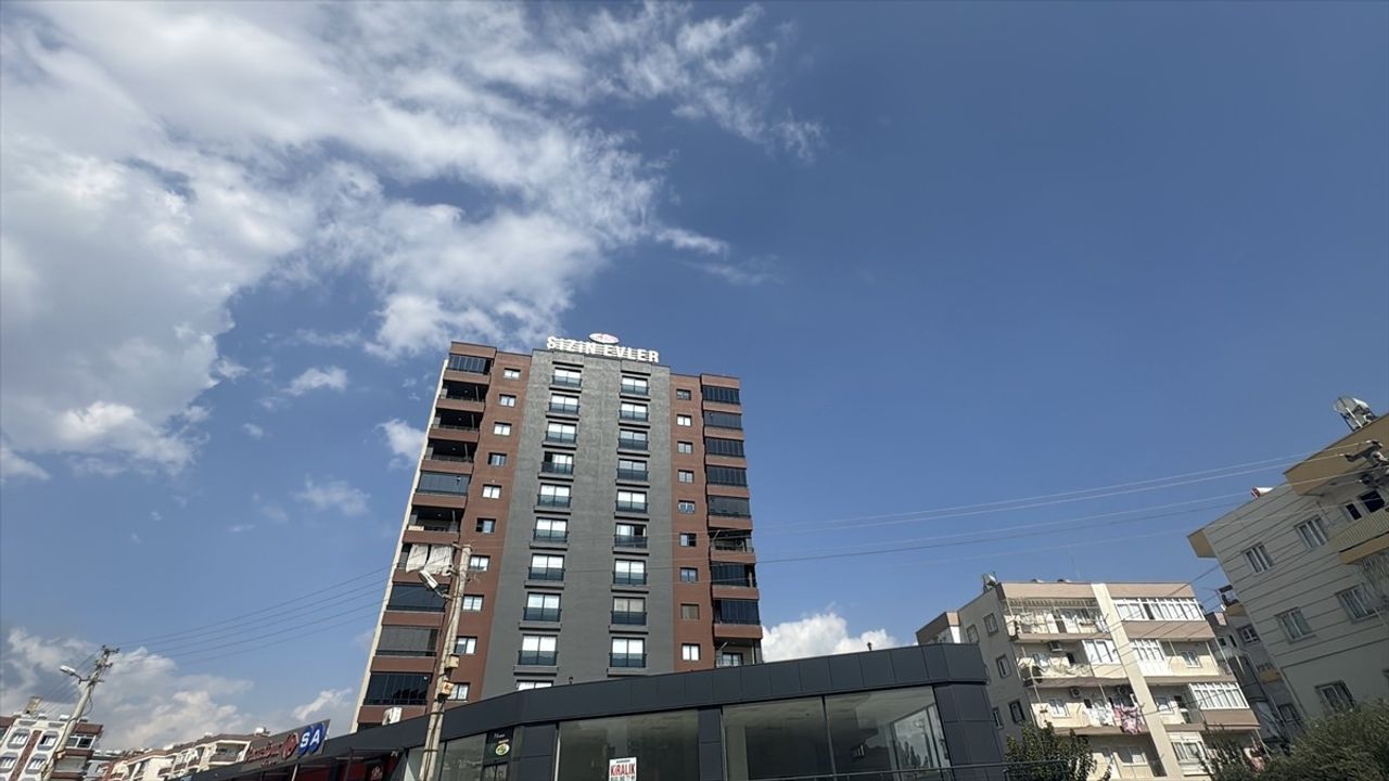 Mersin Tarsus'ta Asansör Kazası: Pelin Yaşot Kıyga Hayatını Kaybetti