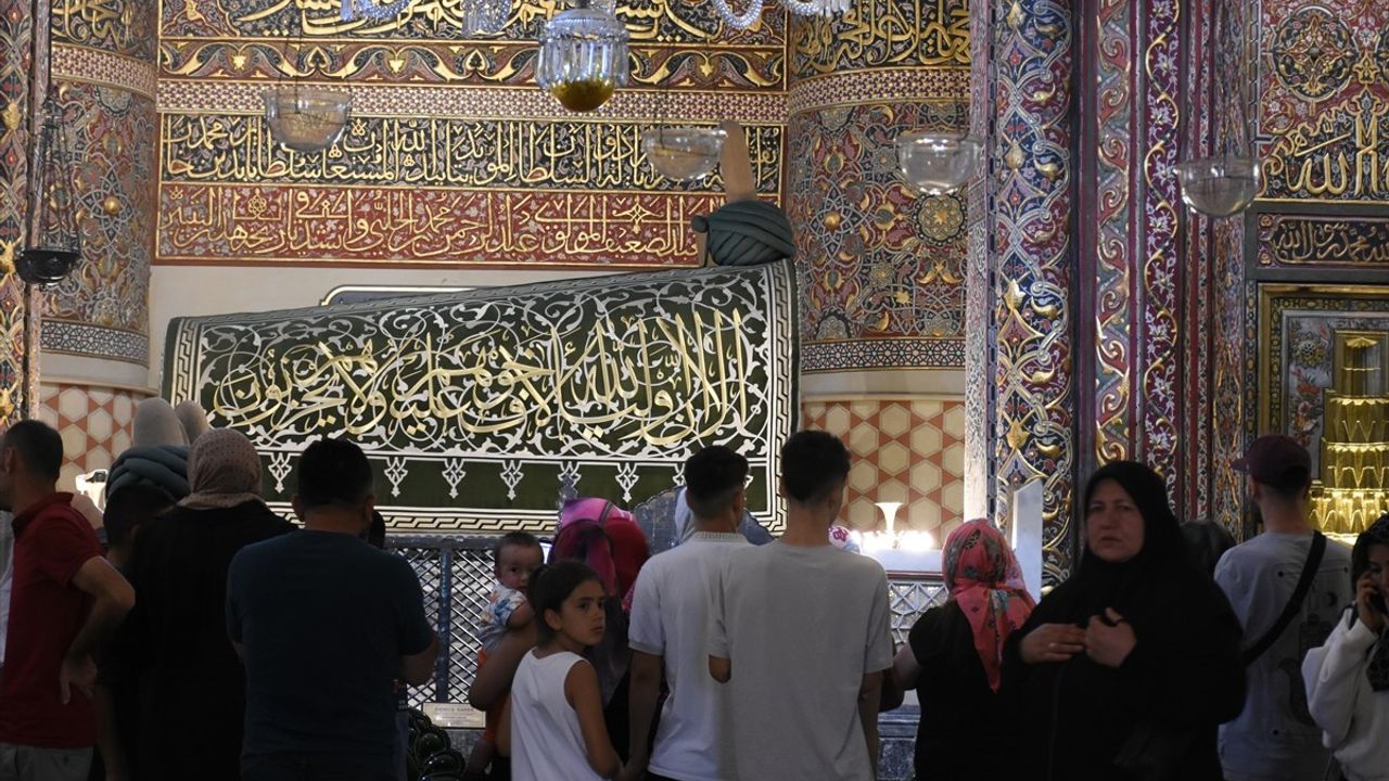 Milli Maçla Mevlana Müzesi'ne Akın: Ziyaretçi Sayısı İkiye Katlandı