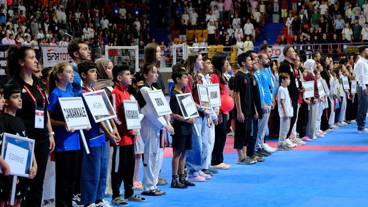 Minikler Türkiye Tekvando Şampiyonası'na Rekor Katılım — Ankara