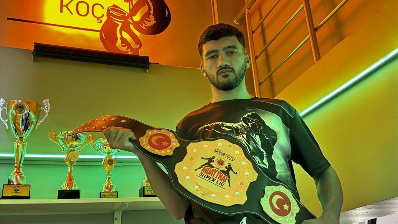 Muaythai'de 5'inci Altın Kemer Sercan Koç, Avrupa Şampiyonluğuna Odaklandı