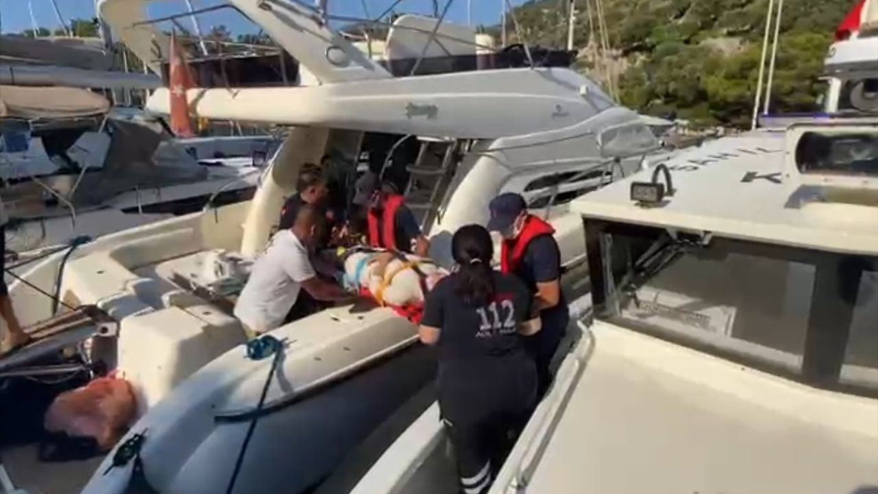 Muğla Dalaman Açıklarında Motor Yatta Yaralanan Kişi Tıbbi Tahliye Edildi