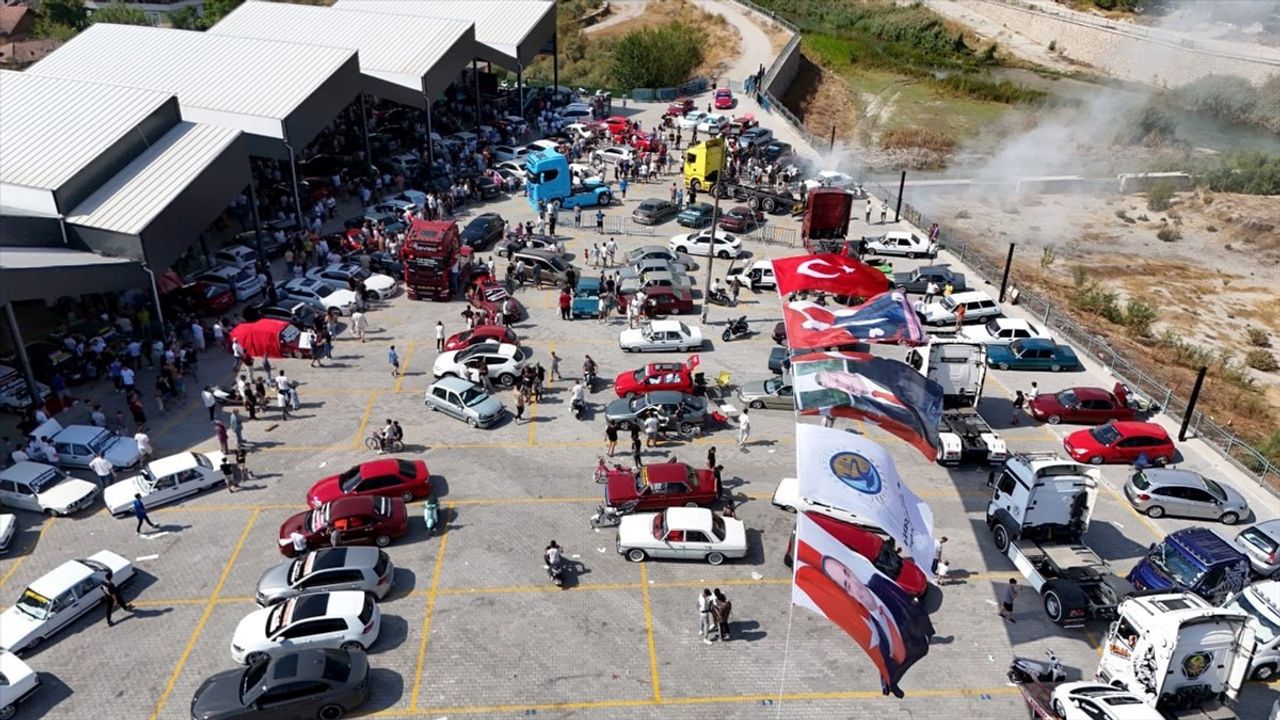 Muğla Seydikemer'de 700 Modifiye Araçla Otomobil Festivali