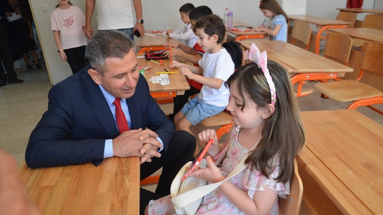 Muş'ta 2025-2026 Ücretsiz Ders Kitapları Okul Sıralarında