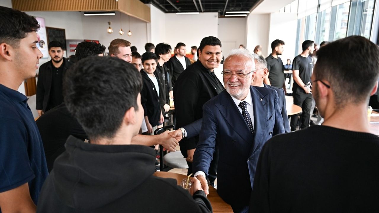 Mustafa Elitaş Başakşehir'de: Türkiye Yüzyılı Buluşmaları ve 2028 Çağrısı