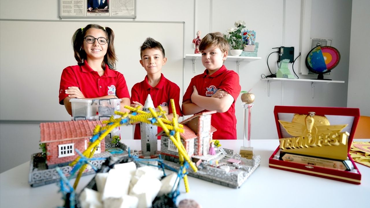 Ortaokul Öğrencilerinin 'Depreme Karşı 5 Aşamalı Çözüm'ü Binaları Güçlendiriyor