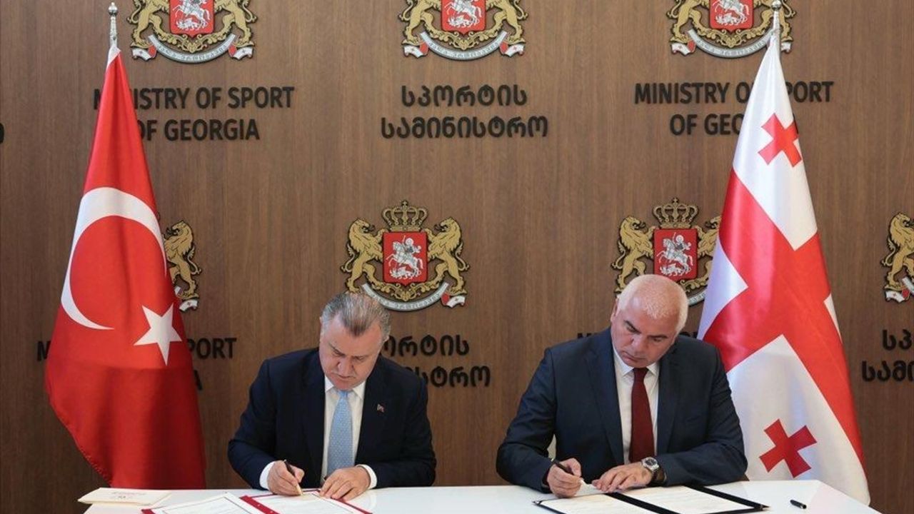 Osman Aşkın Bak Tiflis'te: Türkiye-Gürcistan Spor ve Gençlik İşbirliğinde Mutabakat Zaptı