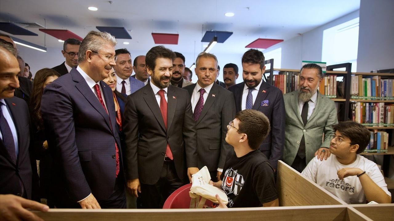 Osmaniye'de 7 Bin Kitaplı Hastane Kütüphanesi Açıldı — Bakan Yardımcısı Mumcu Katıldı