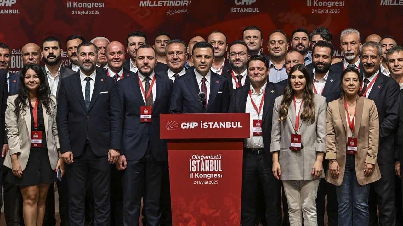 Özgür Çelik Yeniden CHP İstanbul İl Başkanı Seçildi