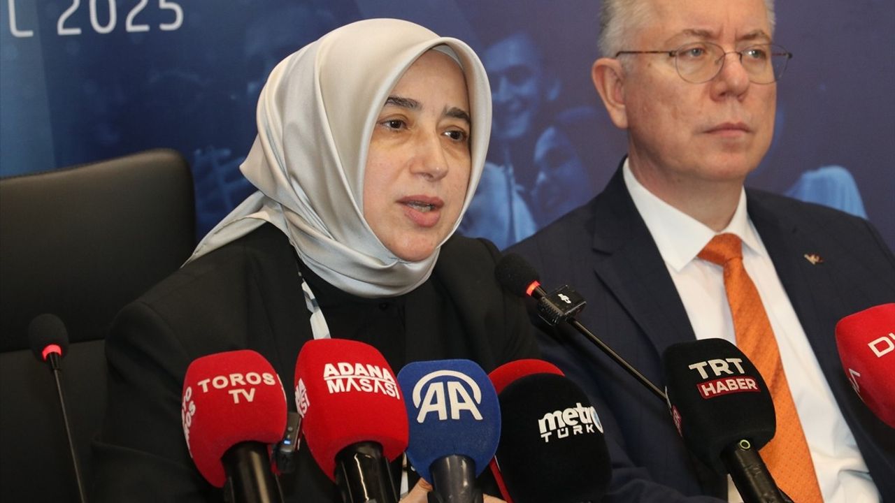 Özlem Zengin: AK Parti'nin Adana'da Türkiye Liderliği ve Gazze Vurgusu