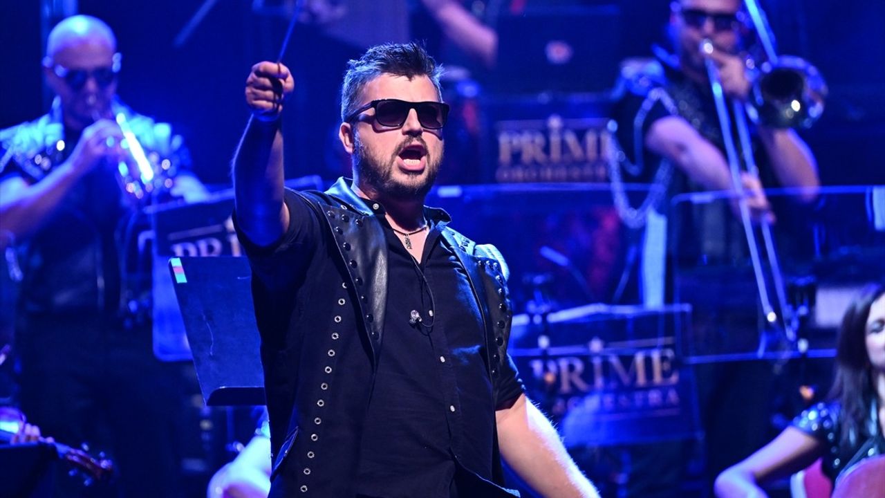 Prime Orchestra Adana'da: 'Rock Sympho Show' AVM Konserinde