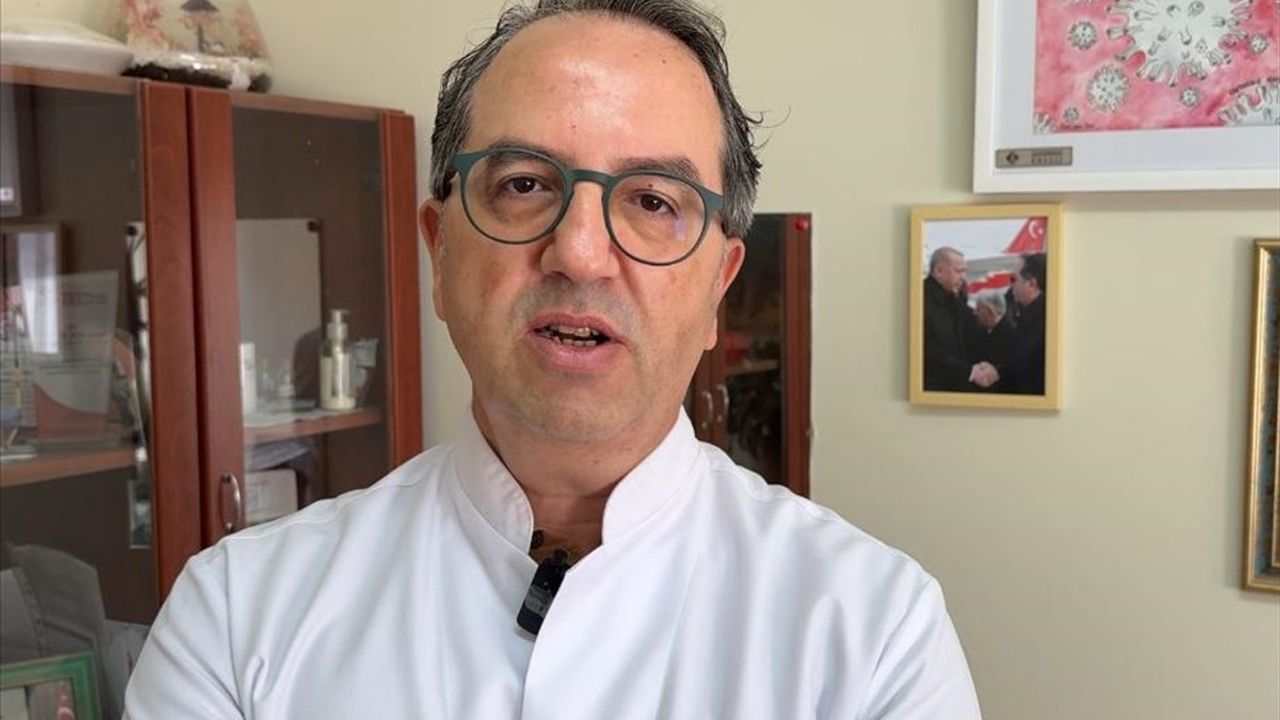 Prof. Dr. Alper Şener'den 65 yaş üstüne çağrı: Grip aşısı yaptırın