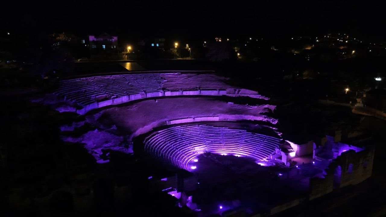 Prusias ad Hypium Mor Işıkla Aydınlatıldı: Halk Sağlığı Haftası'nda Farkındalık