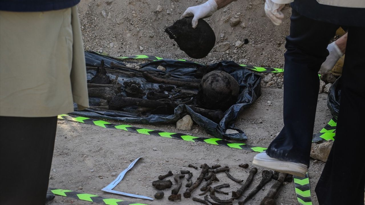 Şam'da El-Kedem'de Toplu Mezar Tespit Edildi