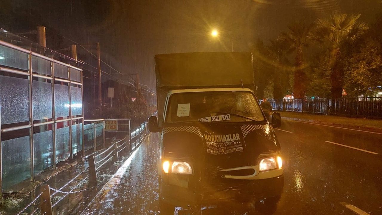 Samsun'da Kamyonetin Çarptığı 2 Çocuk Yaşamını Yitirdi