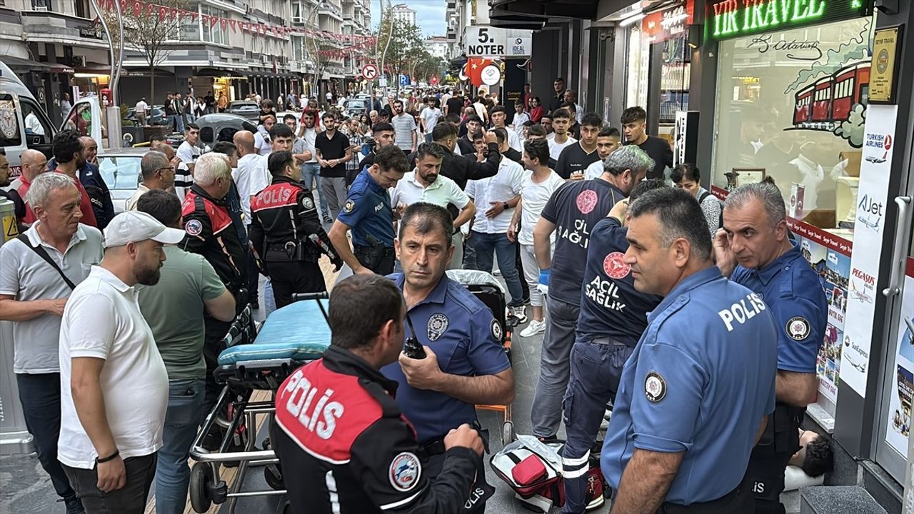 Samsun İlkadım'da Bıçaklı Kavga: 1 Kişi Yaralandı