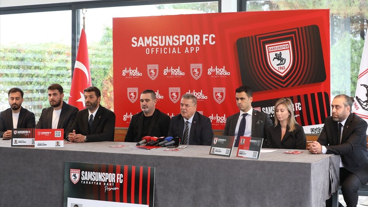 Samsunspor'dan Dijital Hamle: Mobil Uygulama ve Taraftar Kart Tanıtıldı