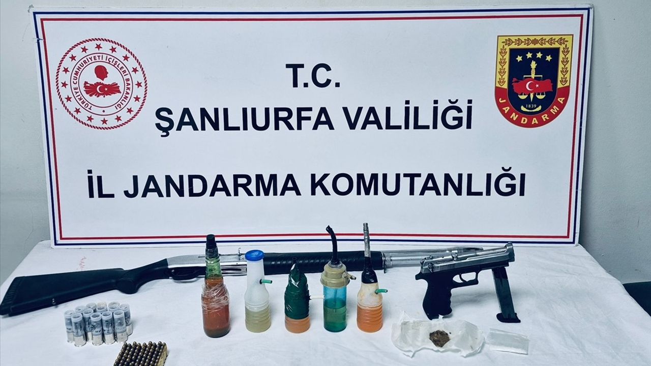Şanlıurfa'da Jandarma'dan Silah Kaçakçılığı Operasyonu: 8 Gözaltı