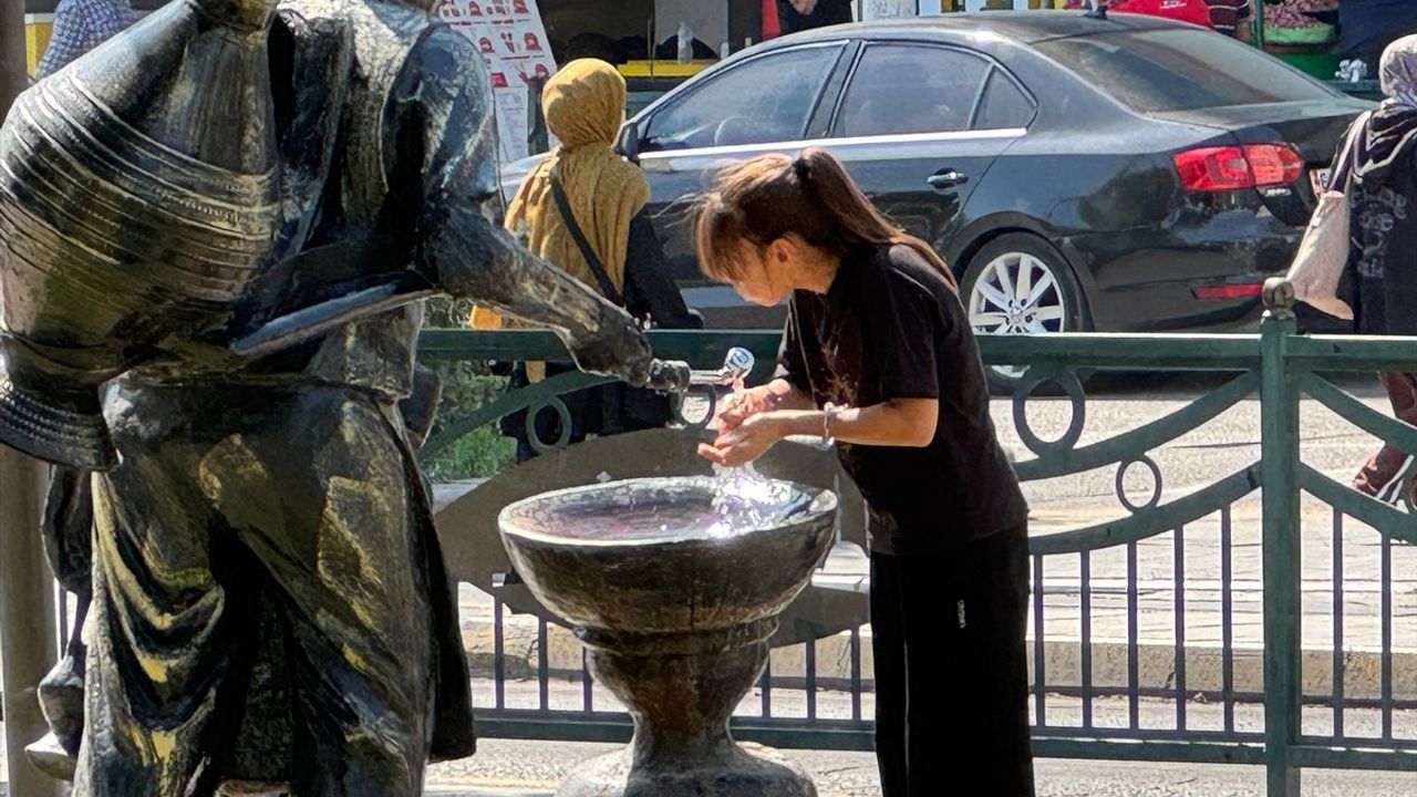 Şanlıurfa'da Termometre 49 Dereceyi Gösterdi