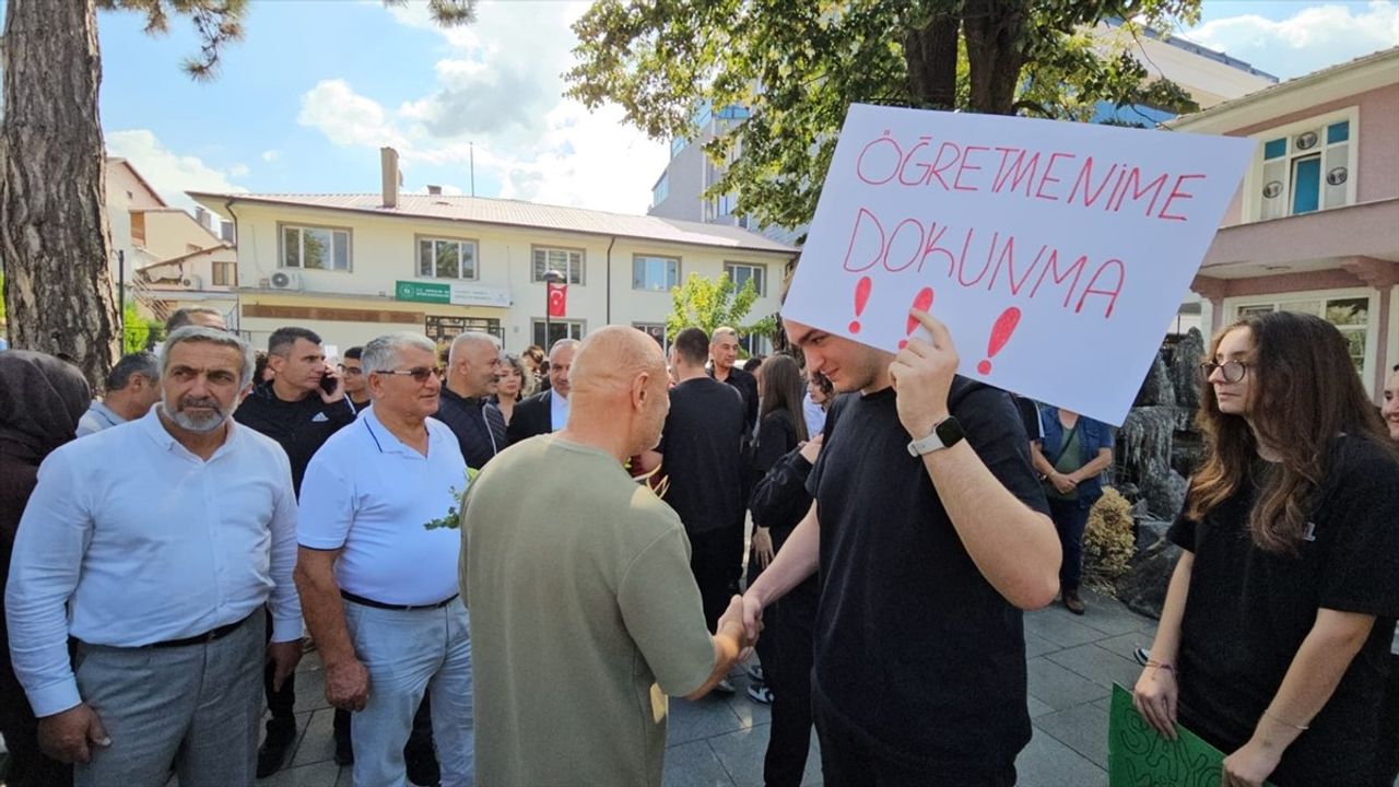 Sapanca'da öğretmeni darbeden veli ve arkadaşı gözaltında