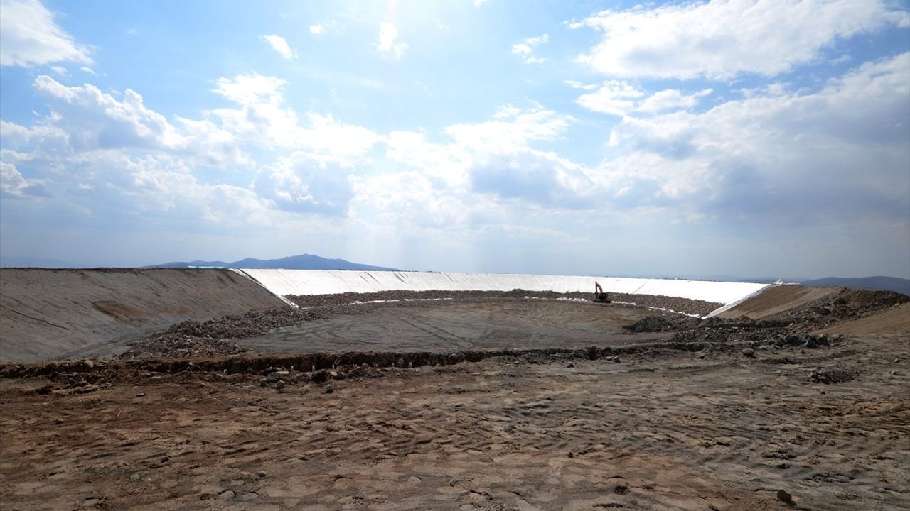 Sarıkamış Kayak Merkezi'ne Suni Karlama Sistemi Kasım'da Tamamlanacak