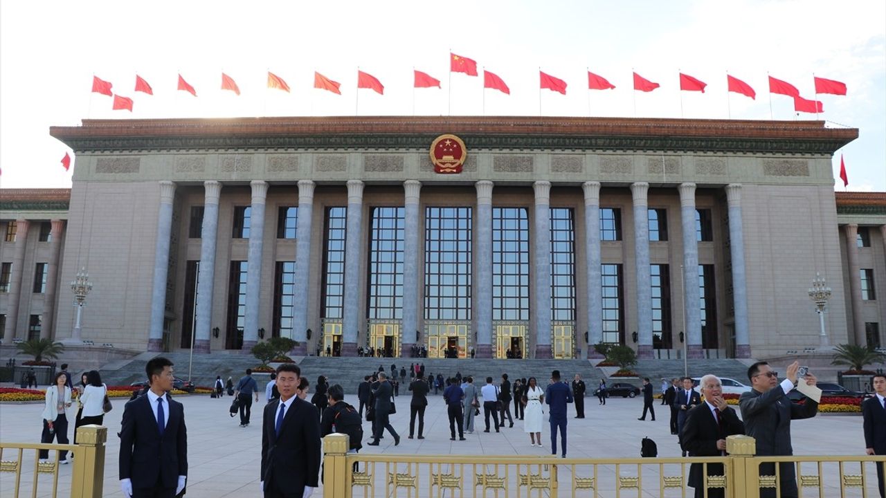 Şi'den Ulusal Gün Mesajı: Ortak Değerler ve Gerçek Çok Taraflılık Vurgusu