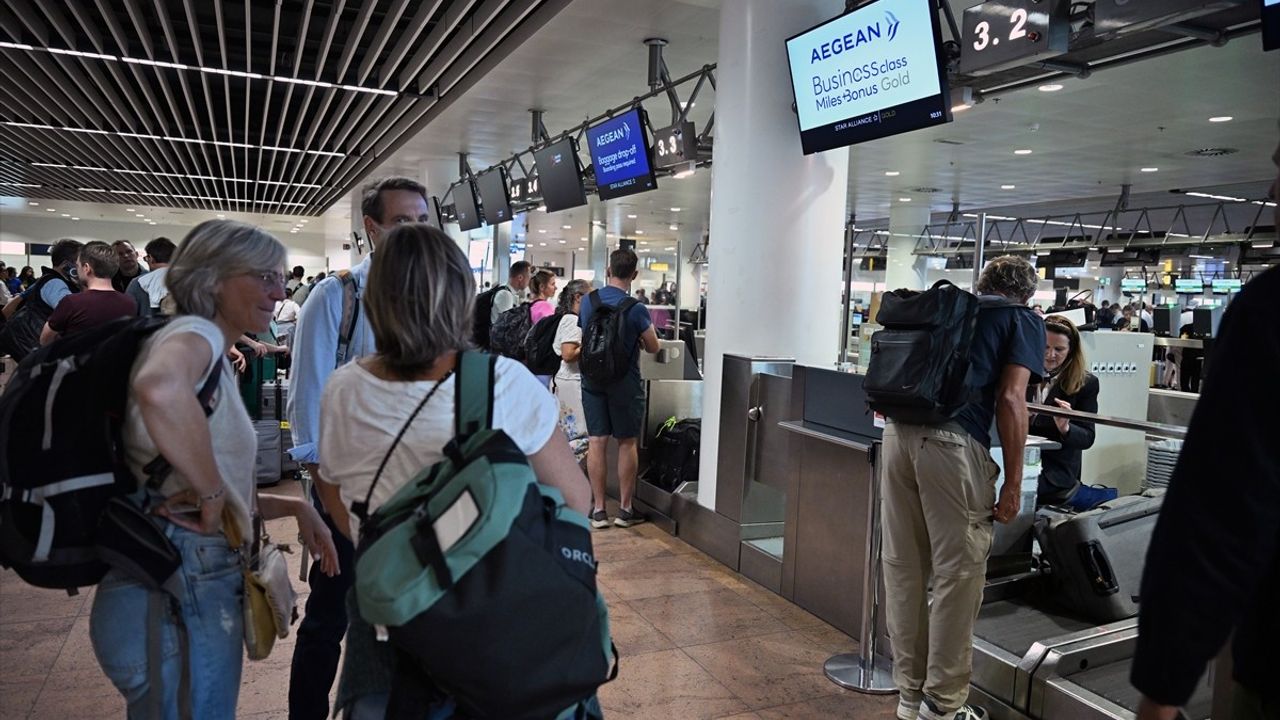Siber Saldırı Avrupa'nın Büyük Havalimanlarında Gecikmelere Neden Oldu