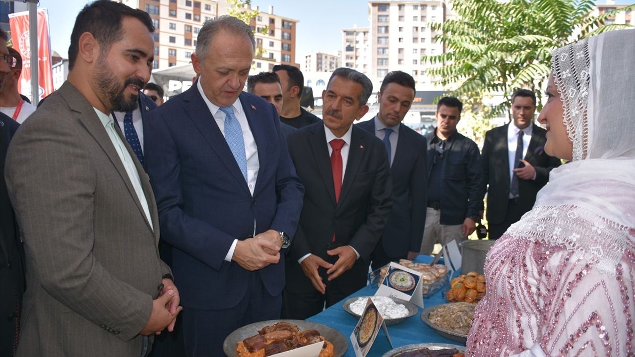 Şırnak'ta 'Bir Anadolu Şenliği' Başladı — Kültür ve Sanat Haftası 18 Eylül'e Kadar